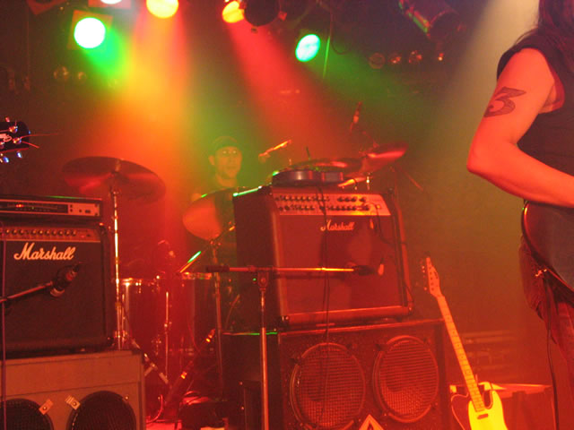 Supporting  Hayseed Dixie - 07/11/2004